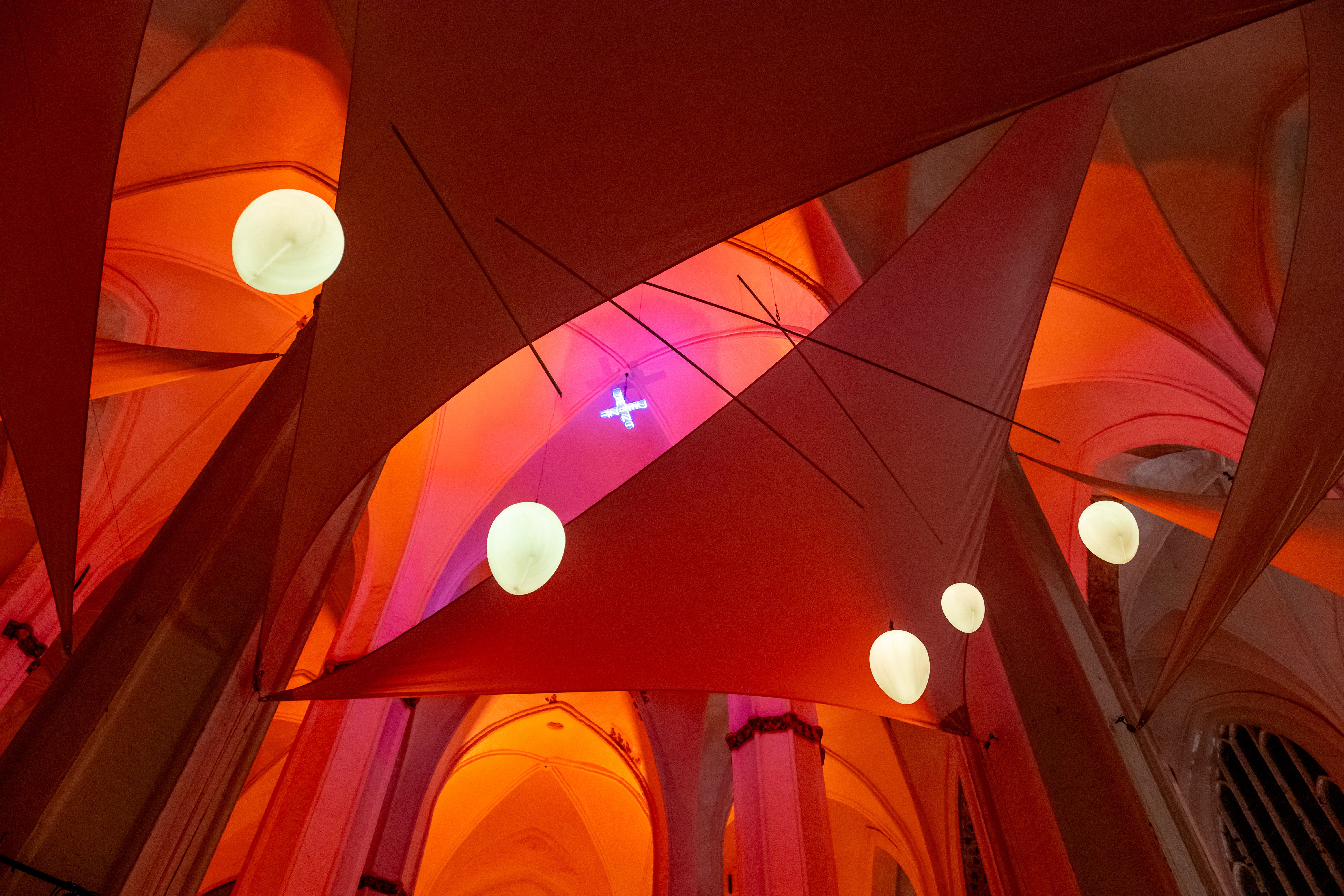 Petrivision – KONTAKT wählen